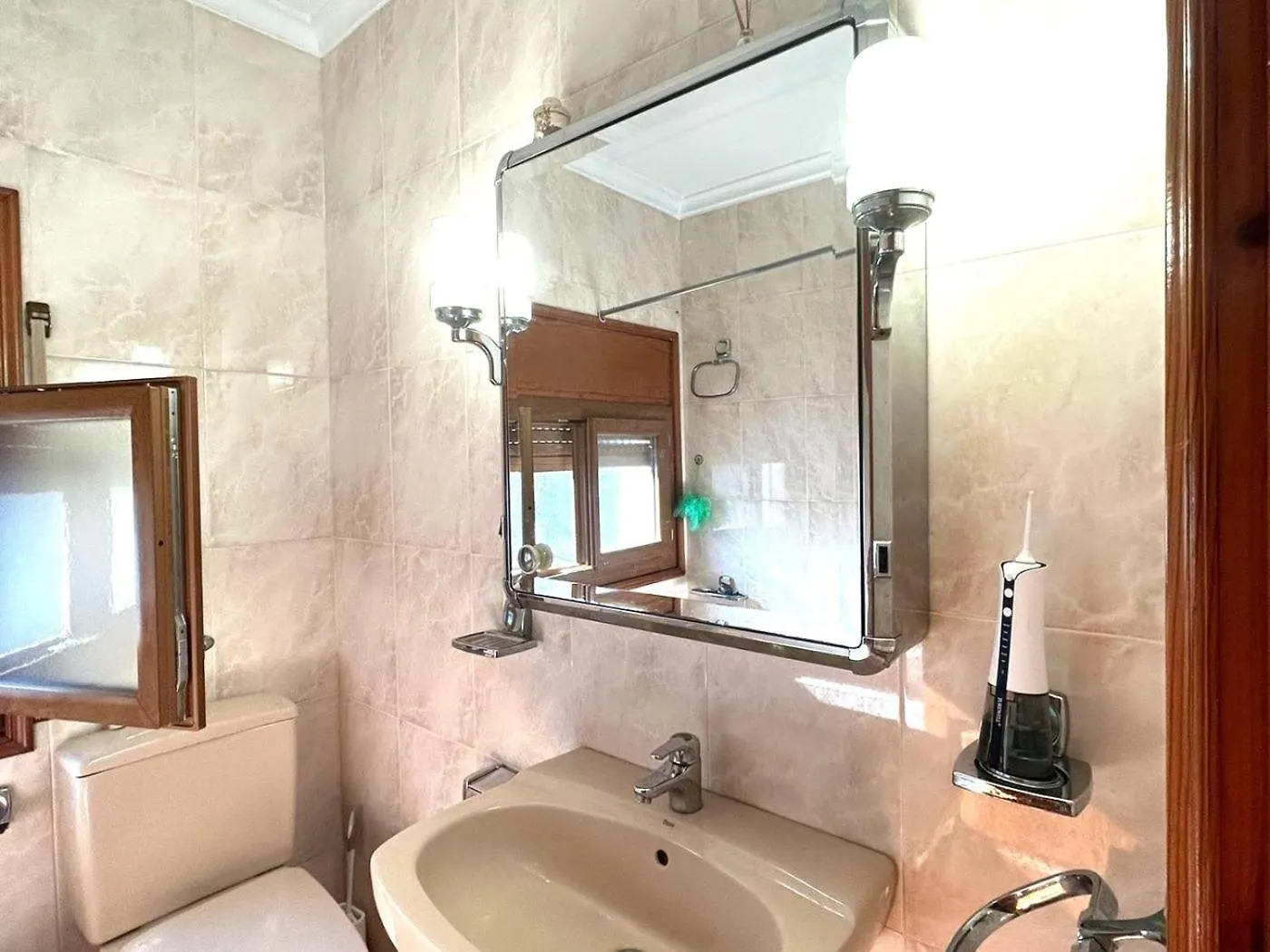 Holiday home Villa Anna 10 People Private Pool 10 Kms Lloret Vidreres